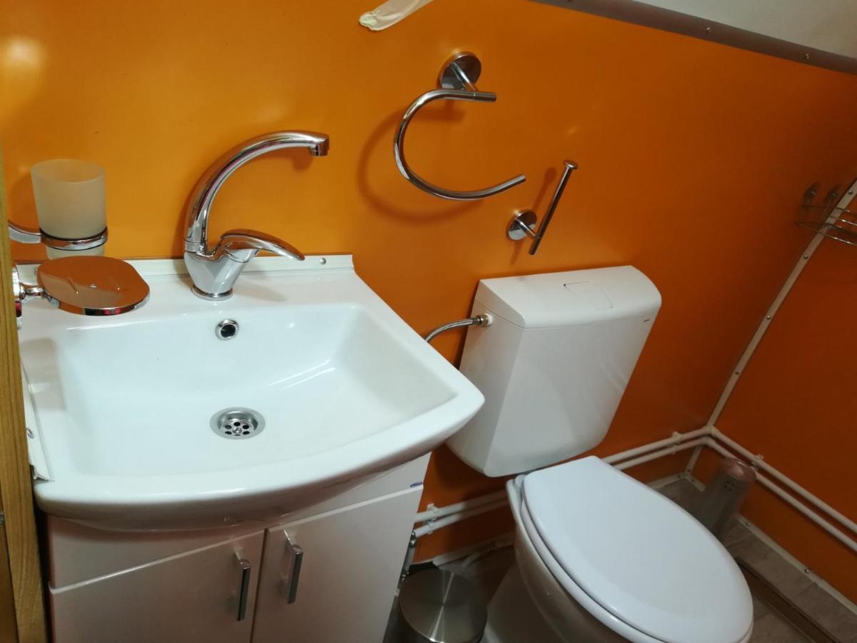 Vila Jelena - Bungalov Crni Vrh ภายนอก รูปภาพ